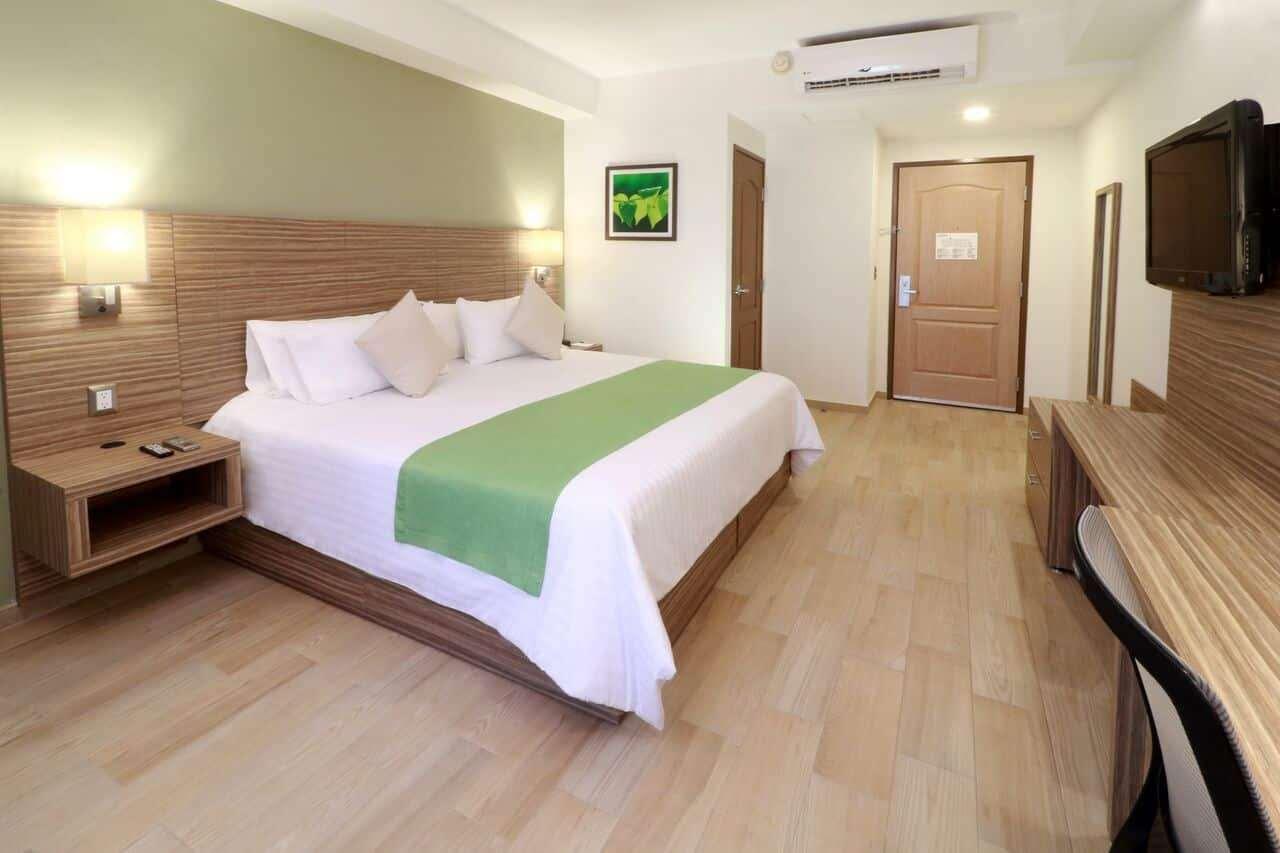Wyndham Garden Monterrey Valle Real מראה חיצוני תמונה