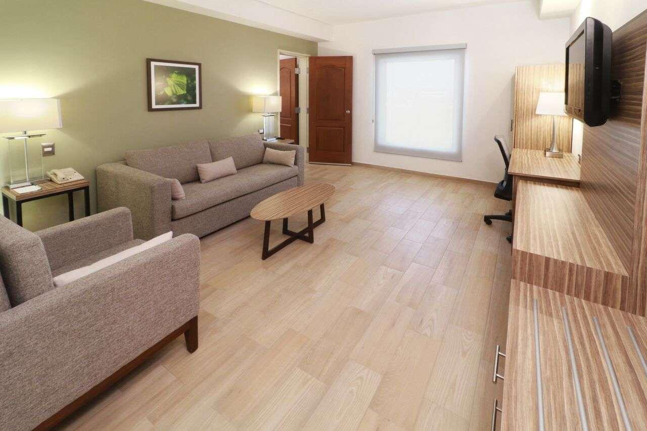Wyndham Garden Monterrey Valle Real מראה חיצוני תמונה