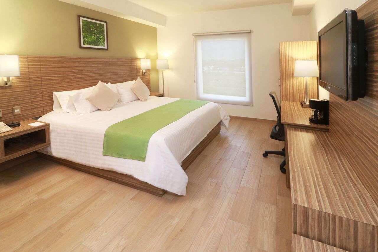 Wyndham Garden Monterrey Valle Real מראה חיצוני תמונה