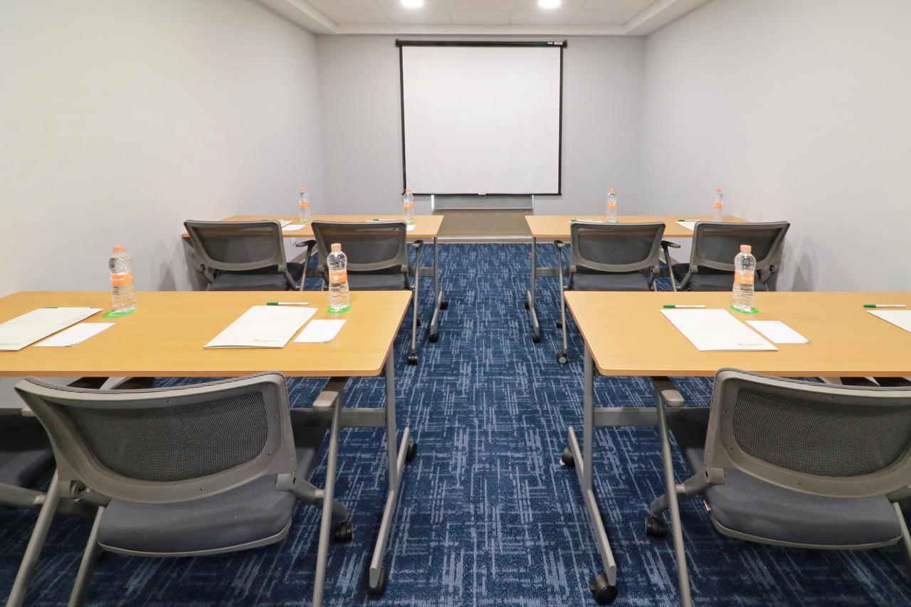 Wyndham Garden Monterrey Valle Real מראה חיצוני תמונה